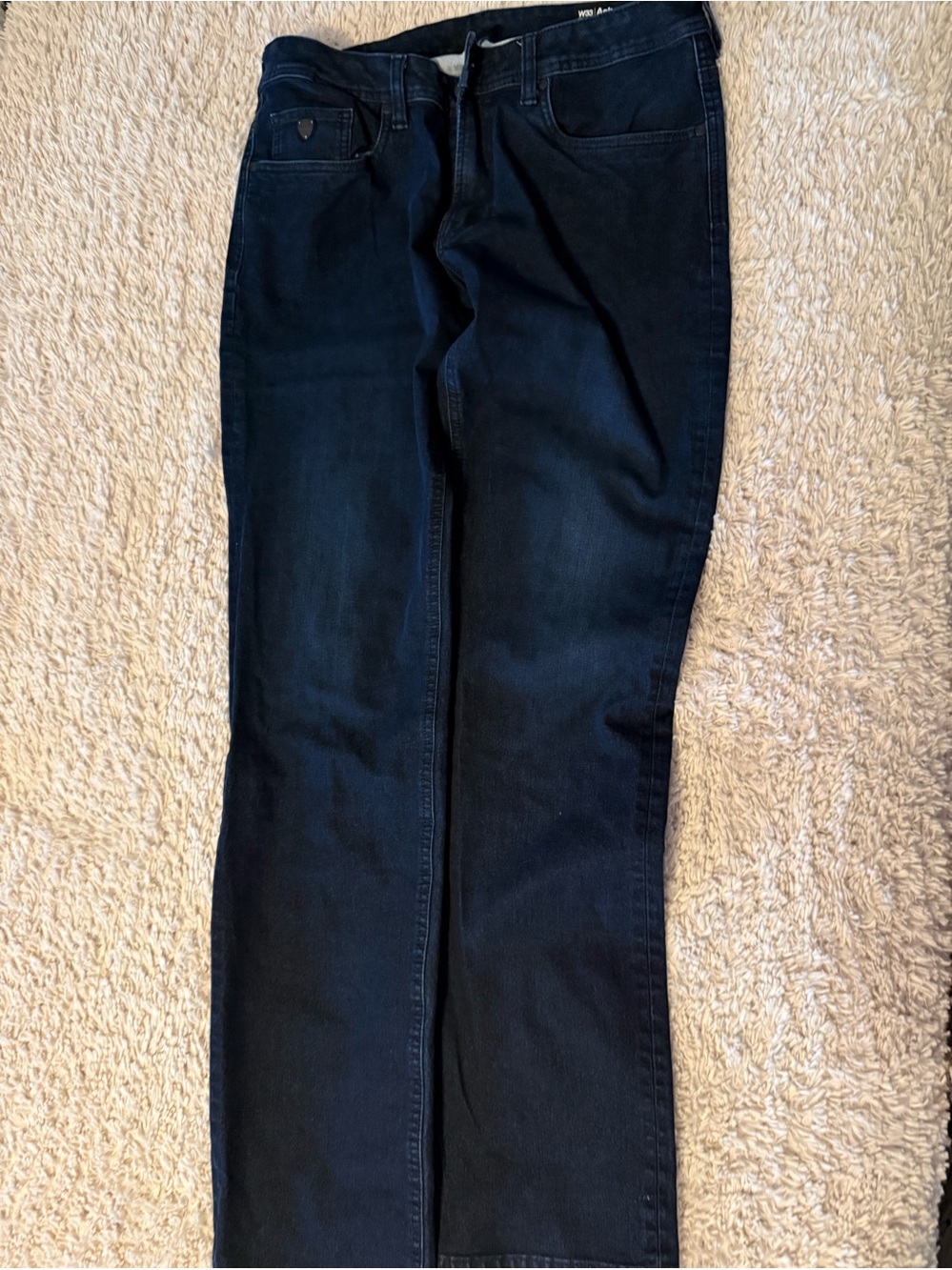 Men’s Buffalo dark wash Ash-x jeans 33/32. Never worn!